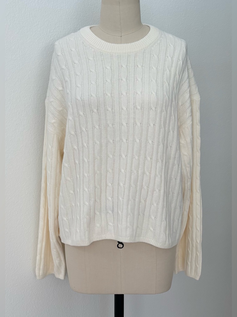 Gap Cable Knit Crewneck Sweater NWT CashSoft Cream Traditional Classic L